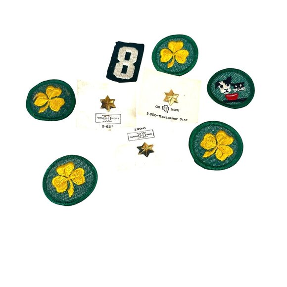 Vintage Girl Scout Patches & Pins - Membership Stars Clover Leaf Dog Badge Numbe - Picture 1 of 5